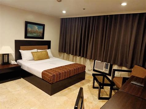 Paragon Tower Hotel, Manila (updated prices 2024).